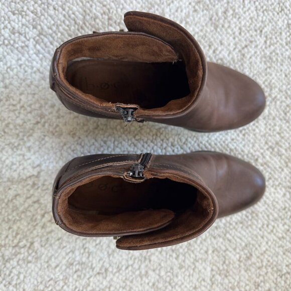 B.O.C. Womens Shea Brown Distressed Ankle Booties Shoes Size 9 - Picture 6 of 9